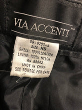 Load image into Gallery viewer, Baggy Leather Capri, size 20/2X #153