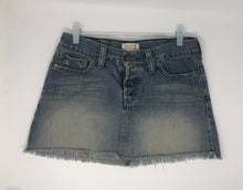 Load image into Gallery viewer, ABERCROMBIE&amp;FITCH Jean skirt, Size 6 #33