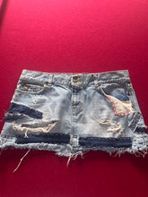 Load image into Gallery viewer, Abercrombie &amp; Finch jean mini, size 10, #15