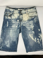 Load image into Gallery viewer, ! it jean shorts, Size 6 #23